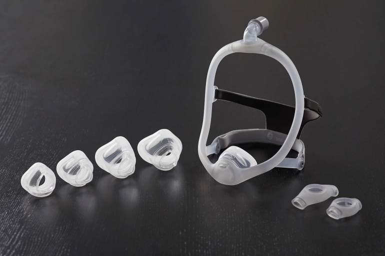 Photo of the DreamWisp nasal mask.