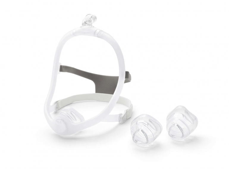 Photo of the DreamWisp nasal mask and accessories.